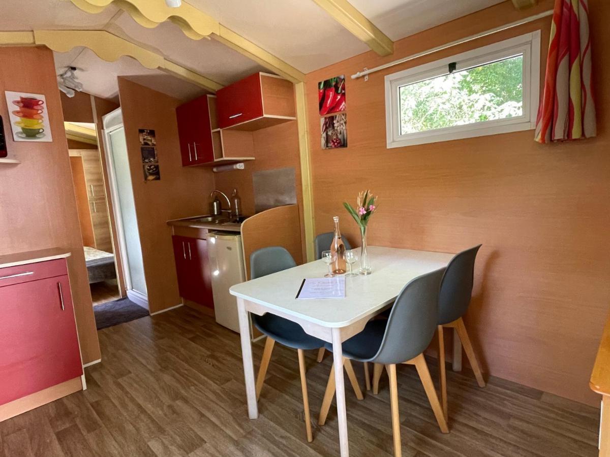 Les Chalets De Labeaume Εξωτερικό φωτογραφία